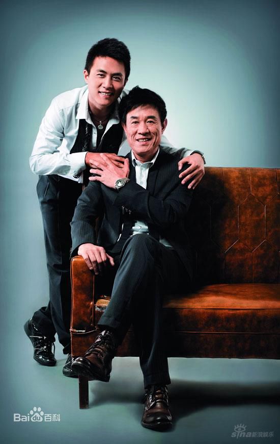 杜志国和儿子杜淳前后照片