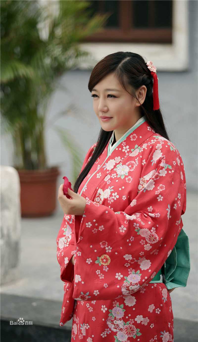 薛佳凝(Xue Jia' ning)《刀尖》高清剧照