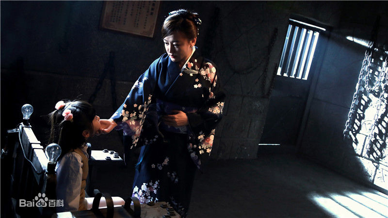 薛佳凝(Xue Jia' ning)《刀尖》高清剧照