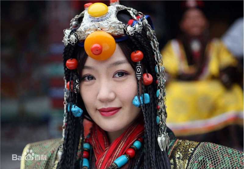 薛佳凝(Xue Jia' ning)2010年《带弹孔的勋章》最新剧照