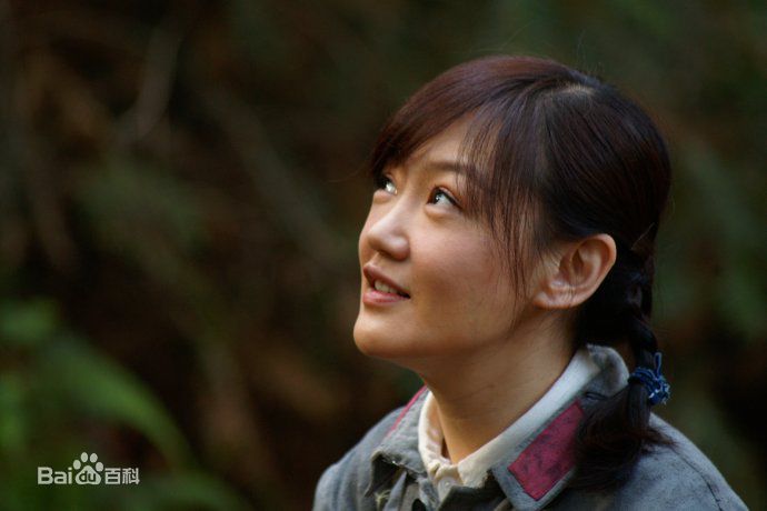 薛佳凝(Xue Jia' ning)2010年《带弹孔的勋章》最新剧照