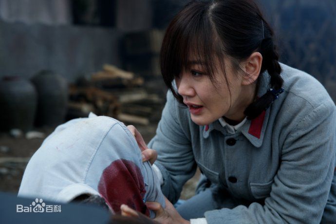 薛佳凝(Xue Jia' ning)2010年《带弹孔的勋章》最新剧照