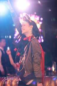 最全倪妮(NiNi)在《28岁未成年》饰演凉夏中的相册