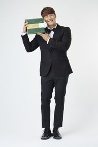 金钟国(（韩），Kim Jong Kook（英）)小球藻代言（官方图）性感图片图集