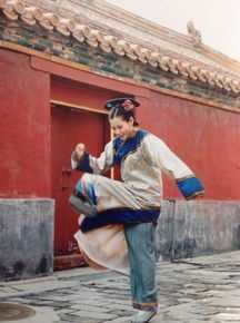 刘若英(Rene Liu)穿古装踢毽子的生活照相册