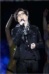 郑中基(Ronald Cheng)2011深圳卫视跨年演唱会壁纸壁纸