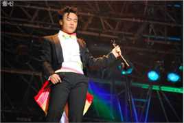 陈奕迅(Eason Chan)世界巡演moving系列特辑性感图片图集