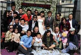 高峰(Gao Feng)婚照性感图片图集