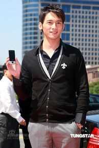 温升豪(James Wen)出席活动素颜照壁纸