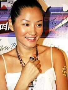 最优质瞿颖生活照