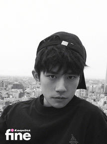 精选易烊千玺(Jackson)在《时尚先生Esquire·fine》中的图册