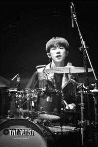 易烊千玺(Jackson)周年见面会性感图片图集