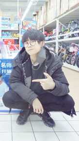 易烊千玺(Jackson)生活壁纸壁纸