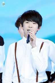 易烊千玺(Jackson)综艺性感图片图集