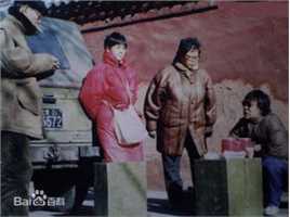 姜文(Jiang Wen)与家人图片图集