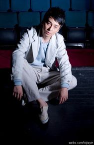 雷佳音精选个人图册