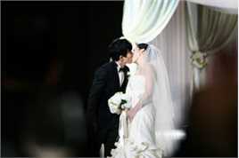 李凡秀(，Lee Bumsoo)婚礼壁纸壁纸