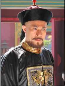 徐锦江版不同鳌拜形象生活照