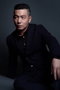 《邢佳栋》封面图片