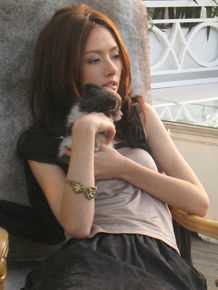 郭碧婷(Bea Hayden)与小动物壁纸壁纸