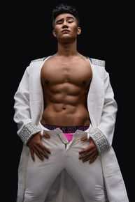 谢孟伟(Bruce)帅气