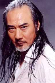 徐少强(Norman Chui)剧中形象前后照片