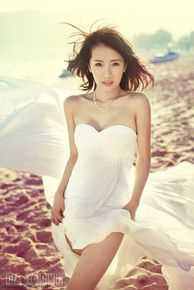 李念海滩婚纱照