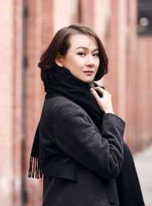 《黄芳翎》封面图片