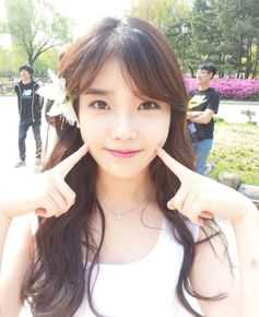 李知恩(IU（艺名）、 （韩文）、Lee Ji Eun（英文）)生活图片图册