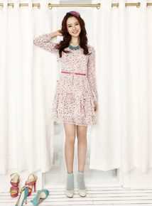 高清宋智孝(Song Ji Hyo<i>（艺名）</i>、 、Cheon Seong Im<i>（出生名）</i>、 、Cheon su-yeon<i>（现用名）</i>)图片