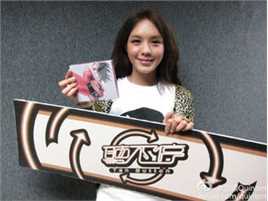 官恩娜(Ella Koon)2011新专辑性感图片图集