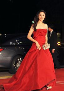 秋瓷炫(Choo Ja Hyun)参与活动前后照片