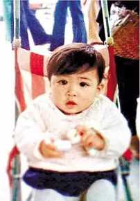 佘诗曼(Charmaine Sheh)童年照前后照片