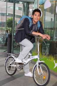 蓝正龙(BLUE)公益慈善性感图片图集