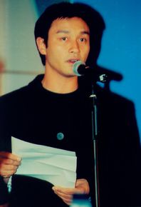 张国荣（原名张发宗）(Leslie Cheung（英）、レスリーチャン（日）)2000年 CASH周年晚会素颜照相册