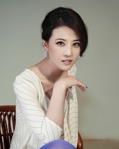 周海媚(Kathy CHAU)经纪公司音华娱乐传媒性感图片壁纸