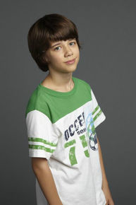 最优质尤莱亚·谢尔顿(Uriah Shelton)生活照