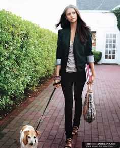 妮娜·杜波夫(Nina Dobrev)-活动照素颜照相册