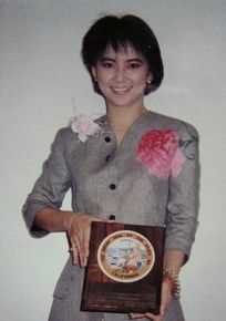 胡慧中(Sibelle Hu)在1998年《保镖之情人保镖》饰演崔婷中的