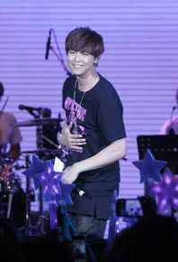 黄鸿升(Alien Huang)超有感内地首唱会前后照片