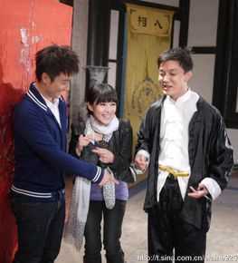 方力申(Alex Fong)2010湖南卫视勇往直前性感图片图集