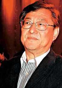 吴思远(See Yuen Ng)左起：余少群、、惠英红素颜照相册