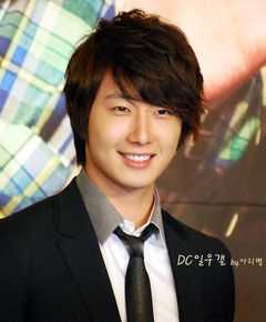 丁一宇(JungilWoo)泰伦xi生活照