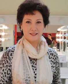 高清沈海蓉图片