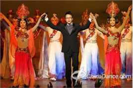 李玉刚四美图壁纸壁纸