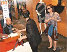 陈辉虹职场靓影图片图册