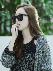 郑秀妍(Jung Soo Yeon、ジェシカ、チョンスヨン)机场饭拍生活照