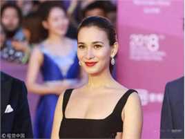 卢靖姗(Celina Jade)活动图素颜照相册