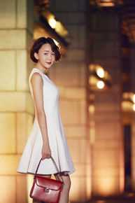 王一楠(Wang Yinan)摩登街拍前后照片