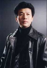 刘冠军名人物造型前后照片